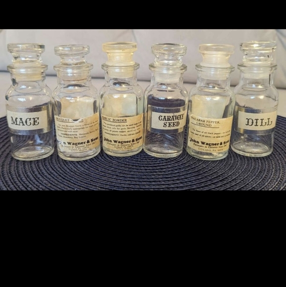 Vintage John Wagner & Sons Glass Spice Jars w Lids Set of 6 Apothecary - Picture 4 of 5